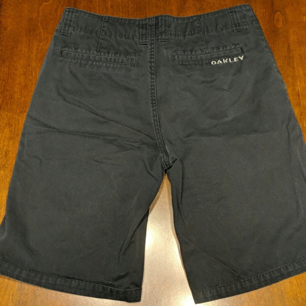 Oakley black shorts 32